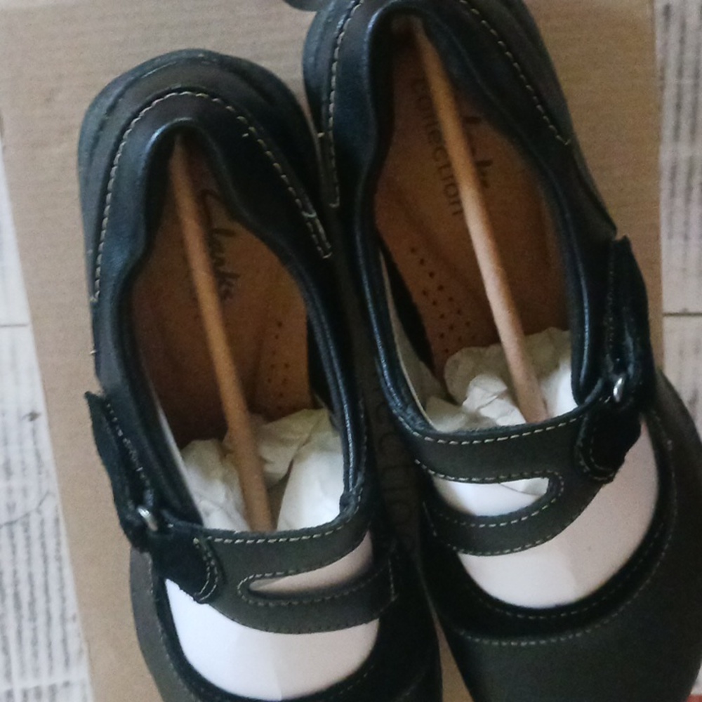 Clarks Roseville Jane black shoes. NWT.